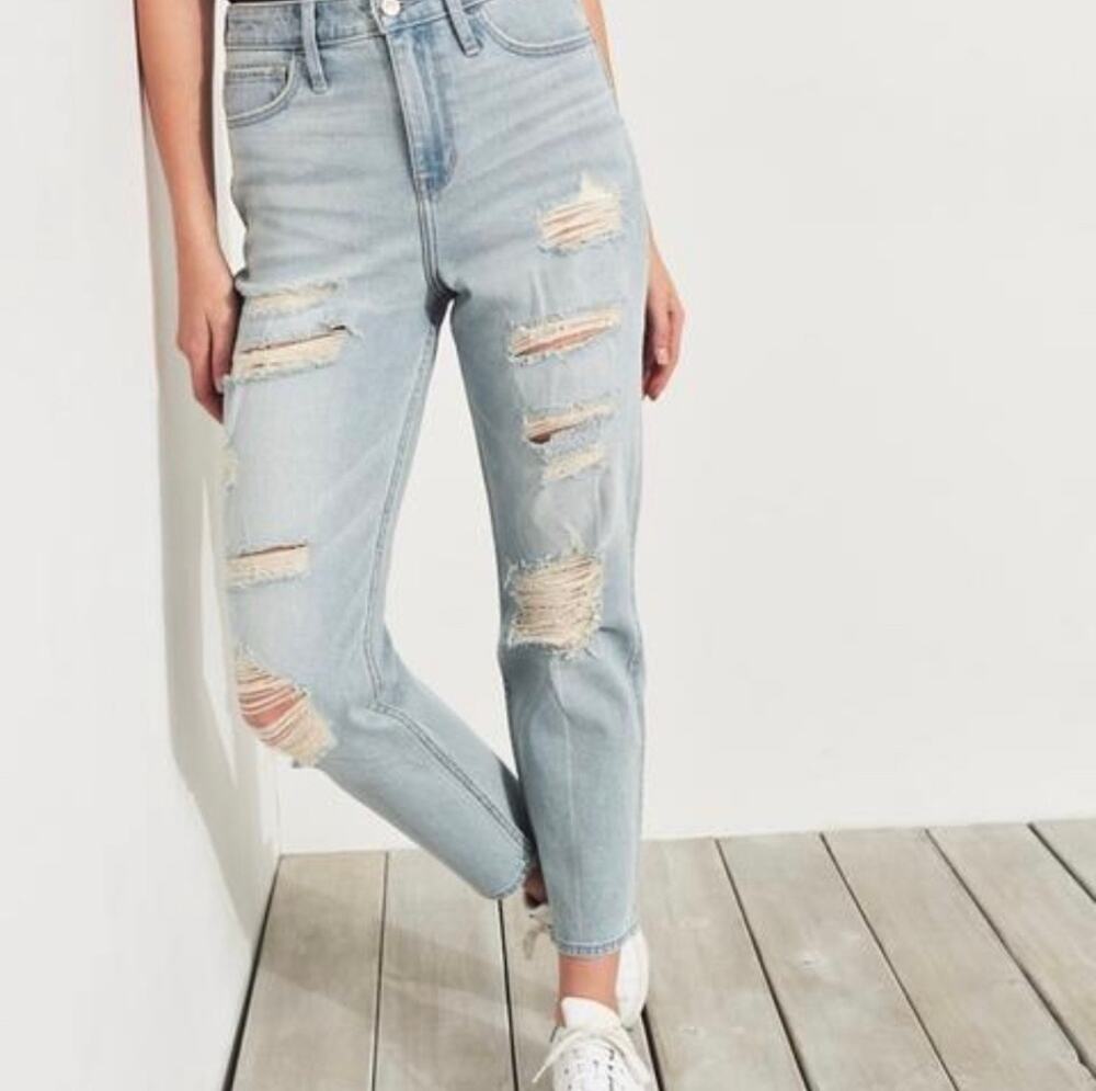 Hollister Light Blue Ripped Ultra High Rise Mom Jean 24